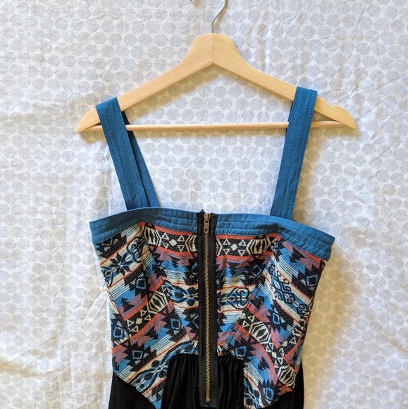 Sugarlips Dress - Picture 2 of 6